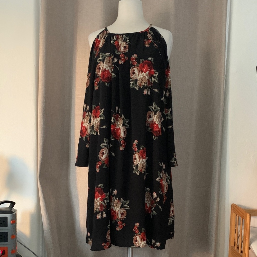 BNWT VERONICA M Floral Black Dress